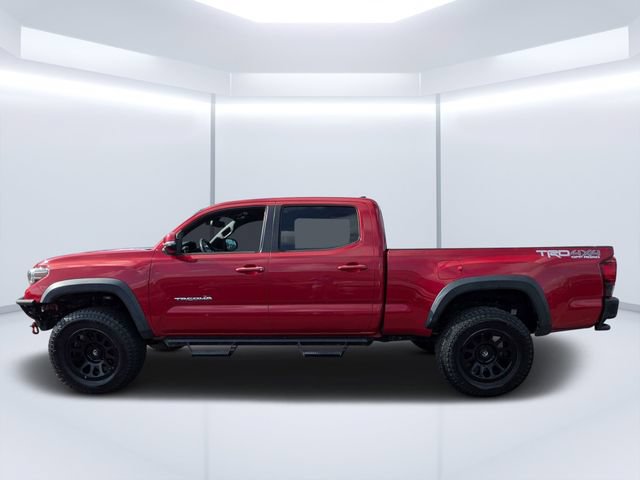 Used 2018 Toyota Tacoma TRD Off-Road AWD/4WD image 6