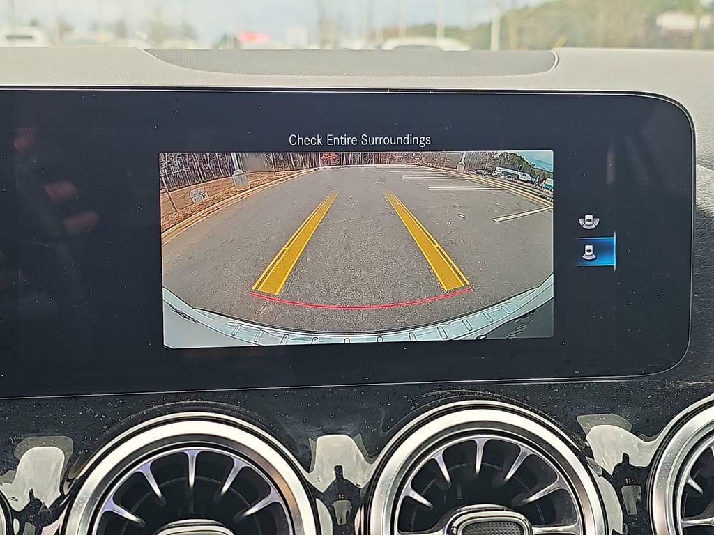 Used 2023 Mercedes-Benz GLA 250 w/ Premium Package image 24