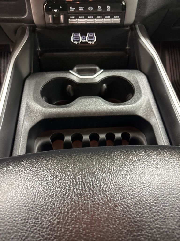 Used 2022 RAM 2500 Big Horn w/ Level C Equiment Group image 14