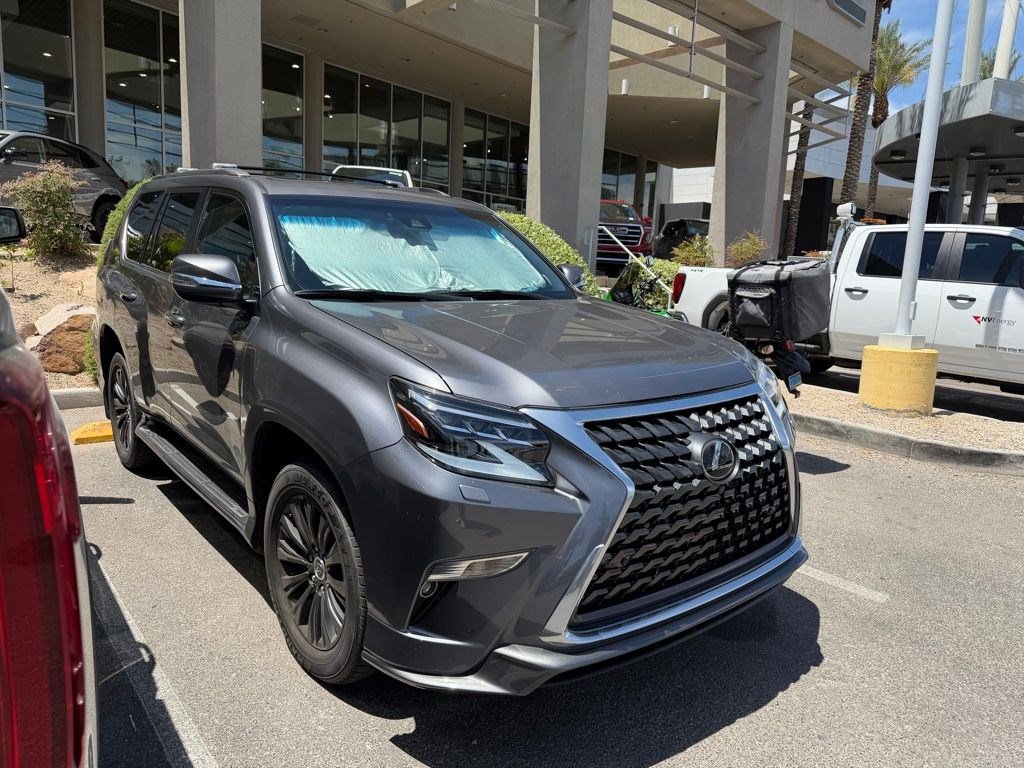 Used 2023 Lexus GX 460 Luxury w/ Sport Design Package AWD/4WD image 3