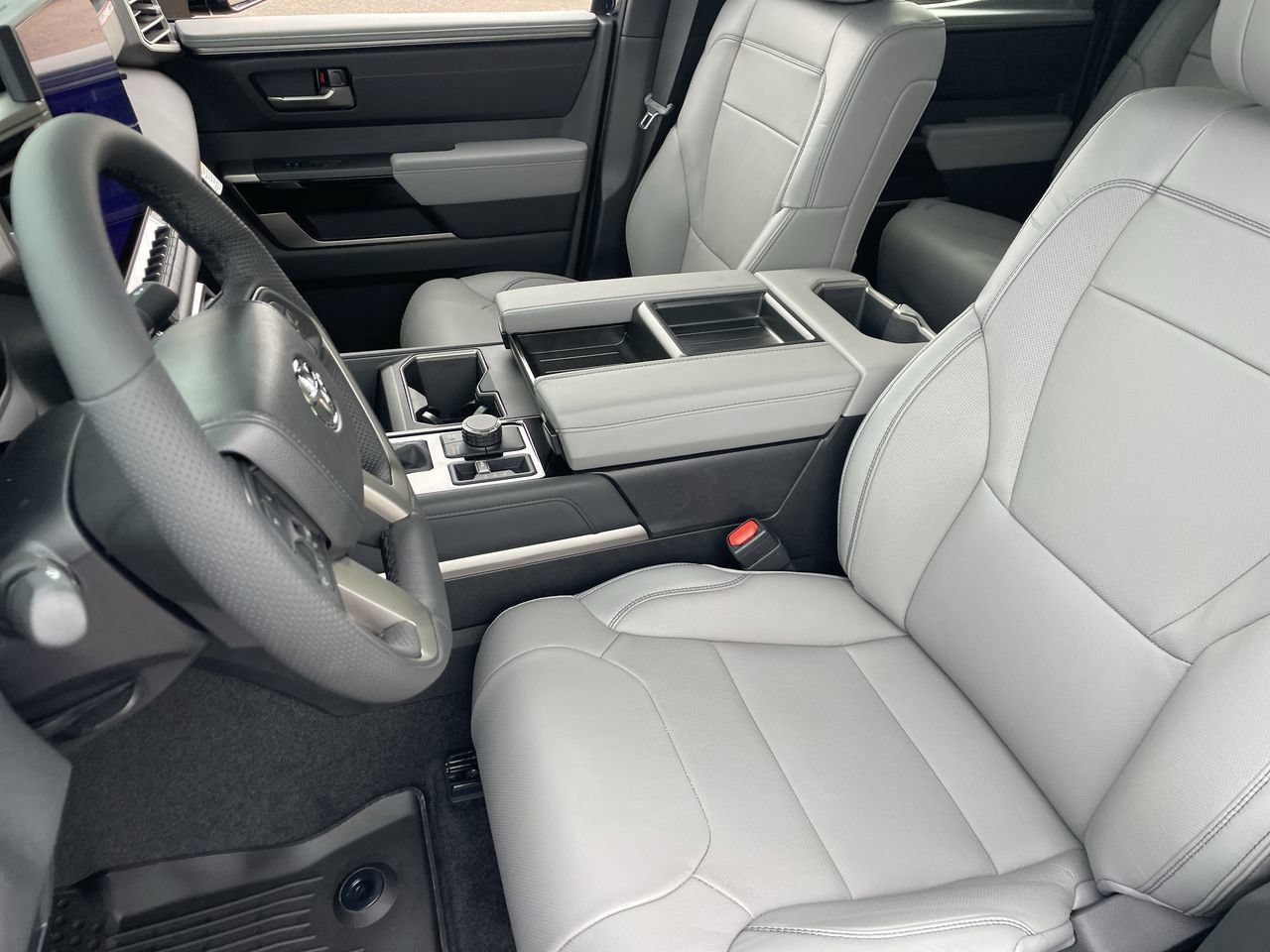 New 2026 Toyota Tundra Limited AWD/4WD image 18