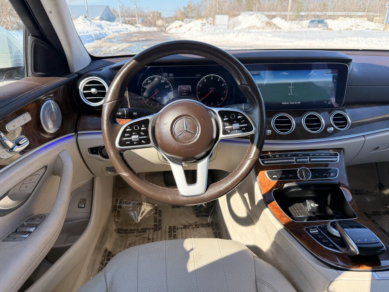 Used 2020 Mercedes-Benz E 350 4MATIC Sedan image 25