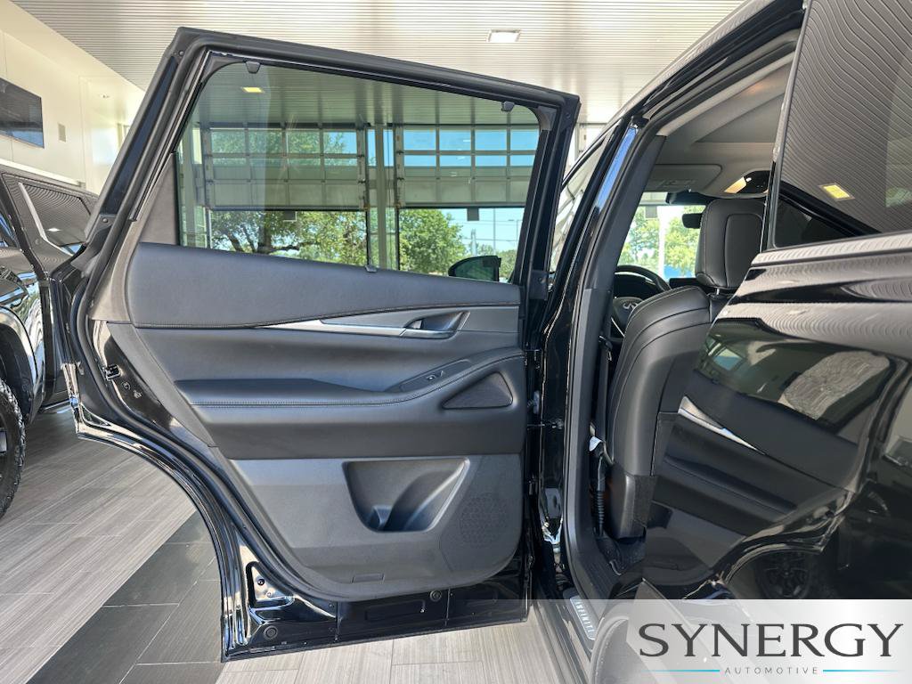Used 2023 INFINITI QX60 Luxe w/ Cargo Package AWD/4WD image 27