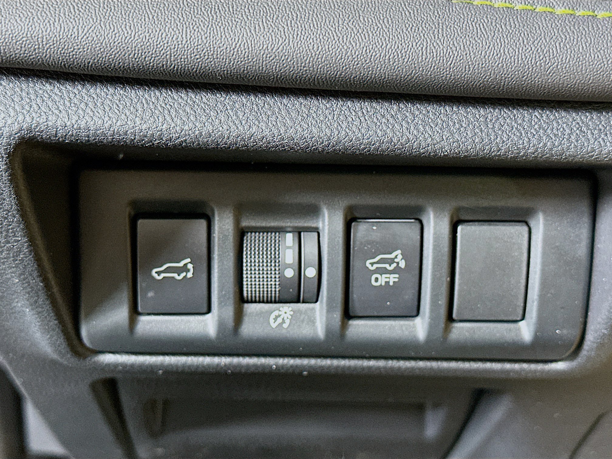 Used 2025 Subaru Outback Onyx Edition AWD/4WD image 17