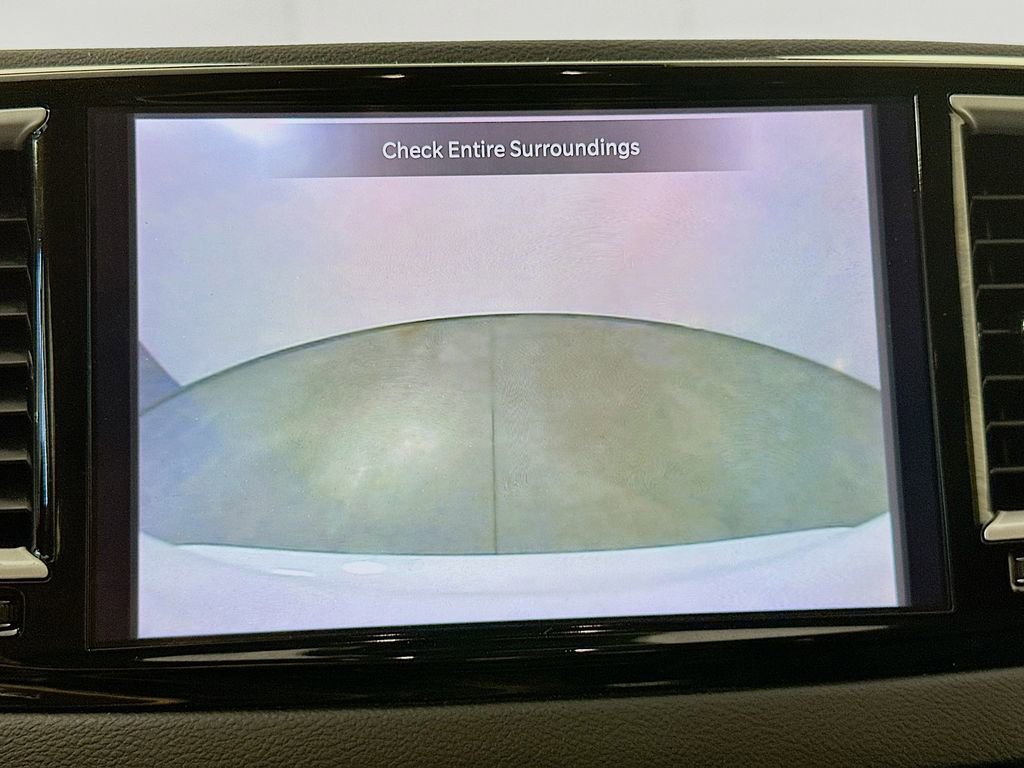 Used 2023 Chrysler Pacifica Touring-L FWD image 20
