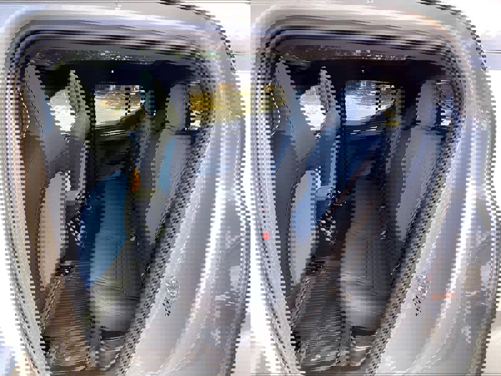 New 2026 Volvo EX30 Plus w/ Protection Package RWD image 12