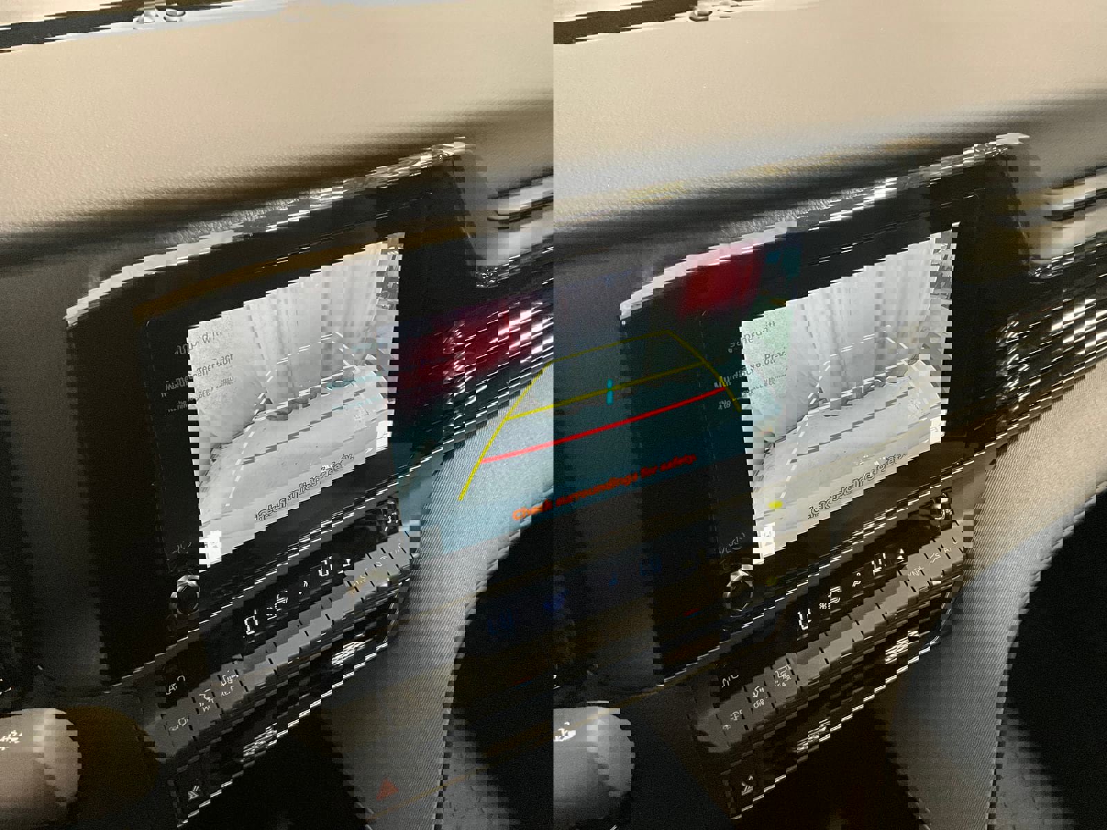 Used 2025 Toyota Camry LE w/ Convenience Package image 19