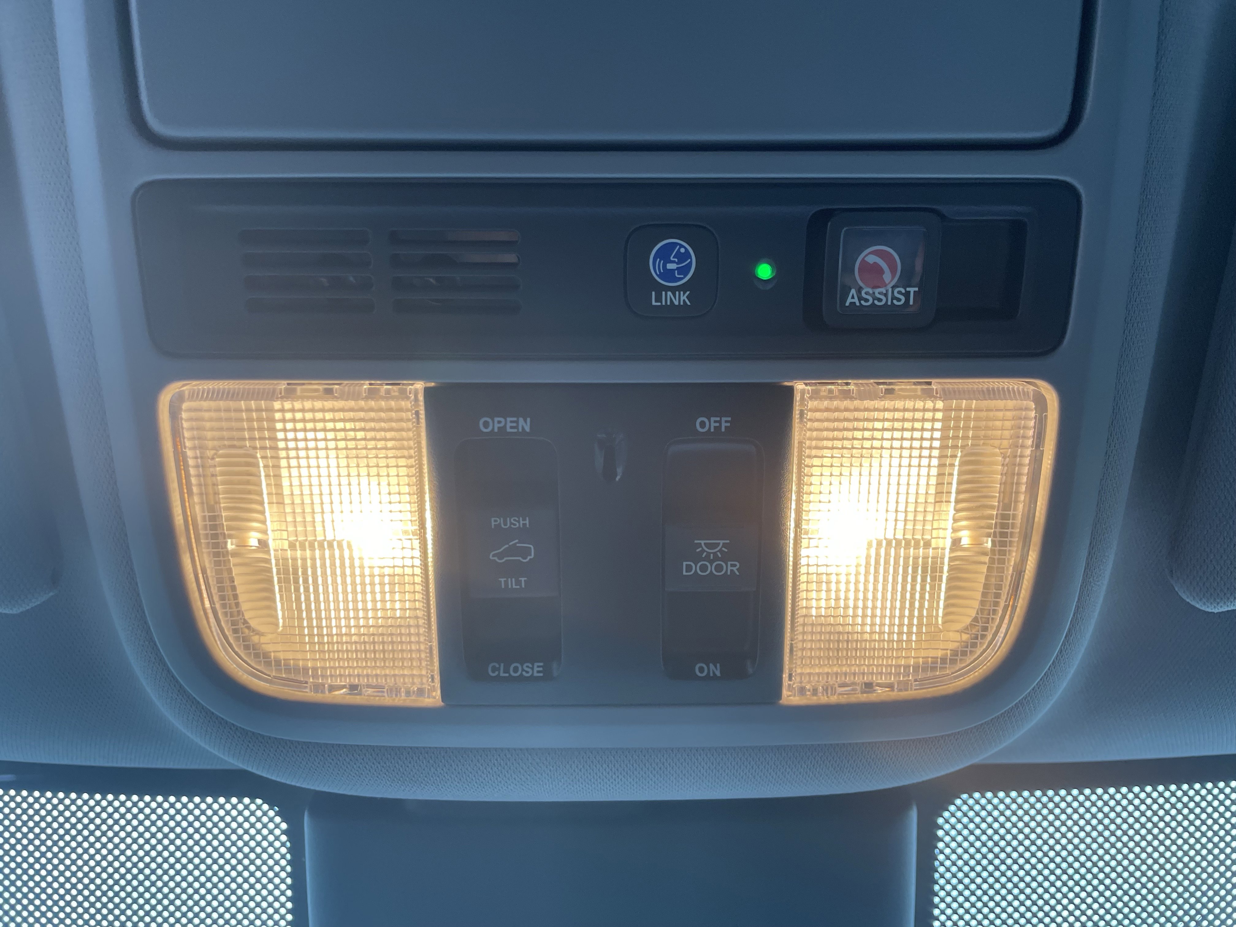 Used 2023 Honda Odyssey Elite image 33