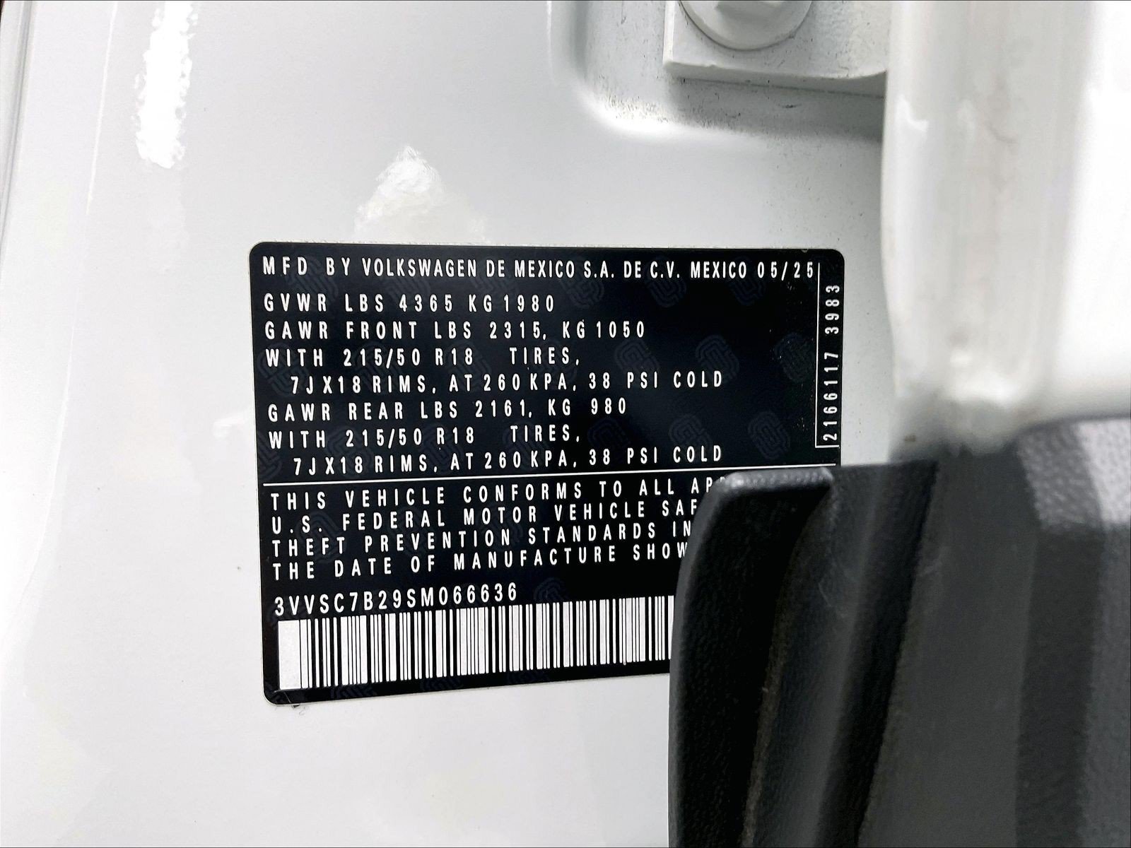 Certified 2025 Volkswagen Taos SE FWD image 33