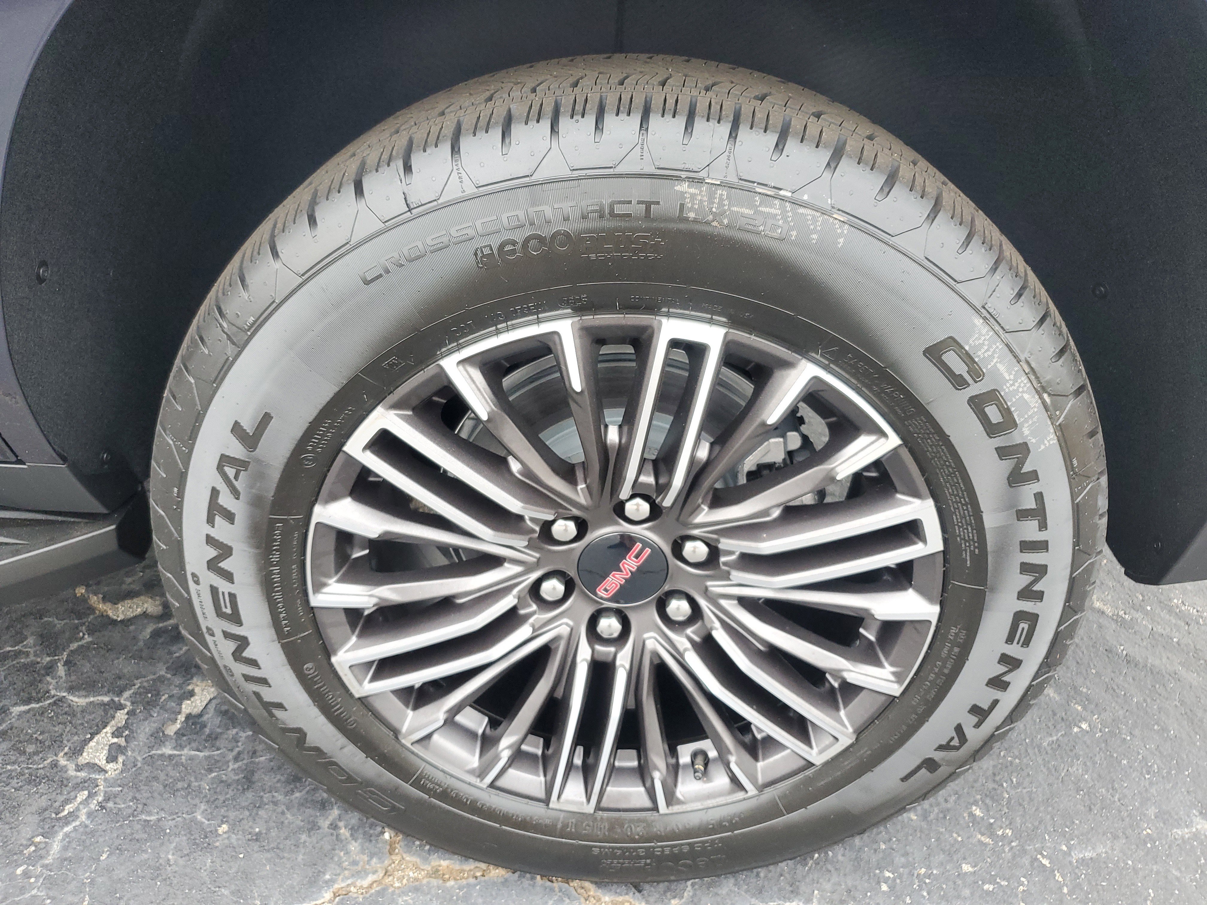 New 2026 GMC Yukon Elevation image 7