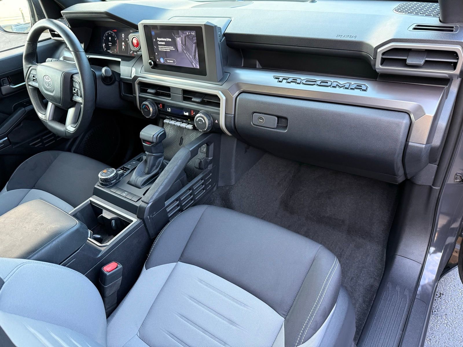 Used 2025 Toyota Tacoma TRD Off-Road AWD/4WD image 15