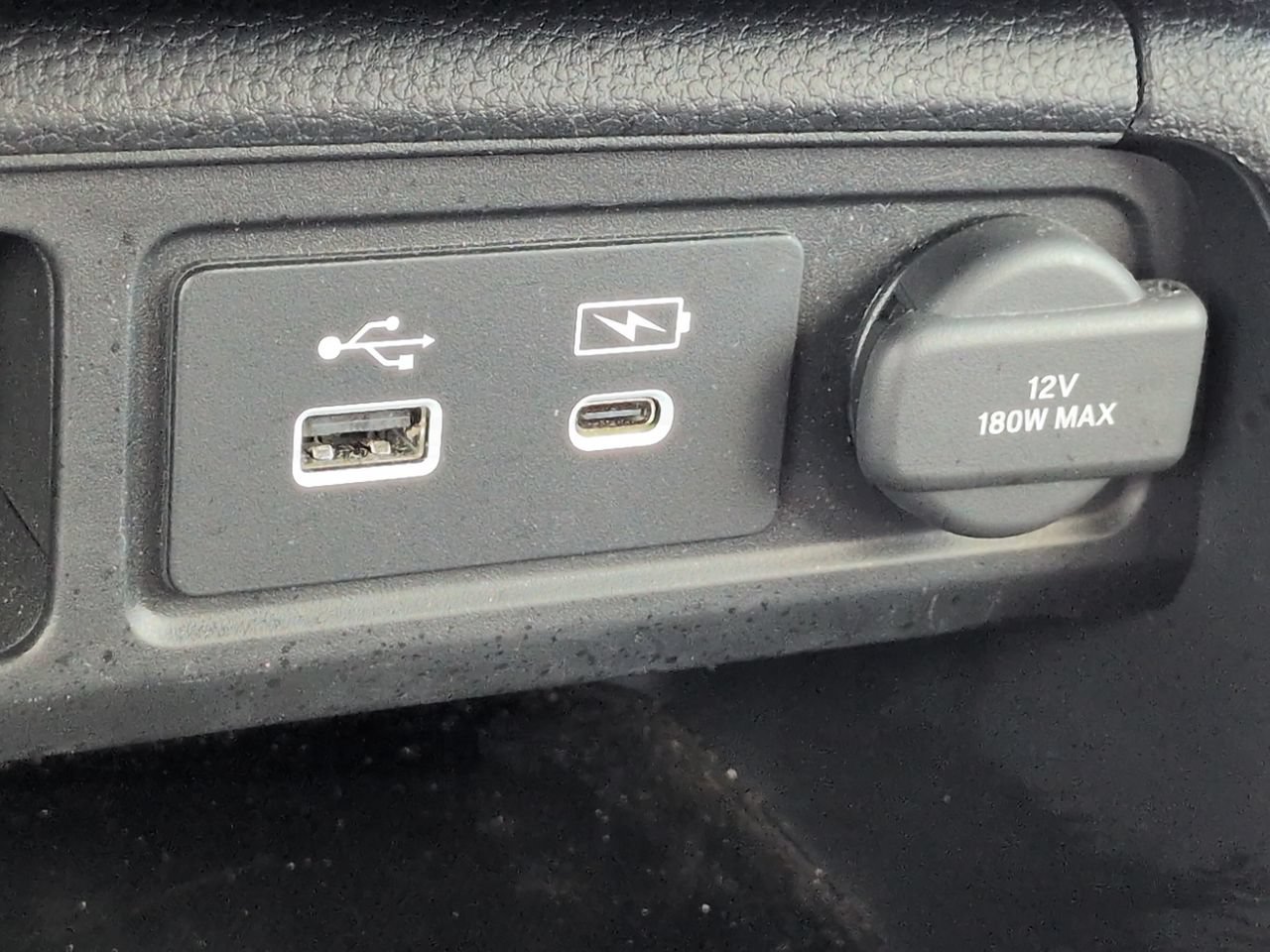 Used 2025 Honda Pilot Sport image 21