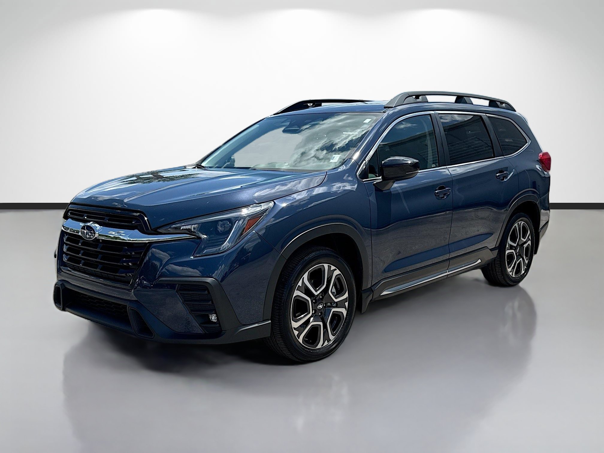 Certified 2024 Subaru Ascent Limited AWD/4WD image 7