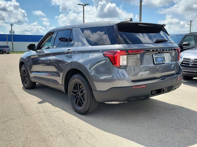 Certified 2026 Ford Explorer Active RWD image 4