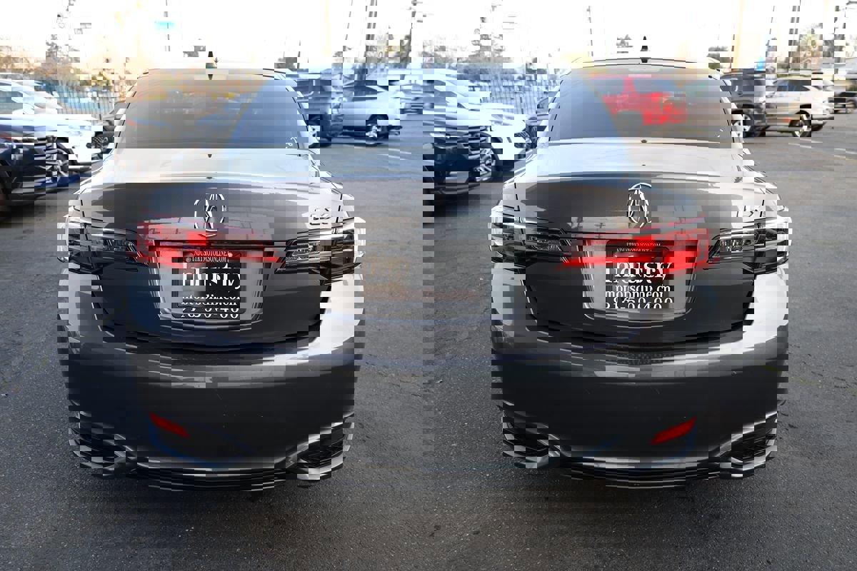 Used 2018 Acura ILX image 5