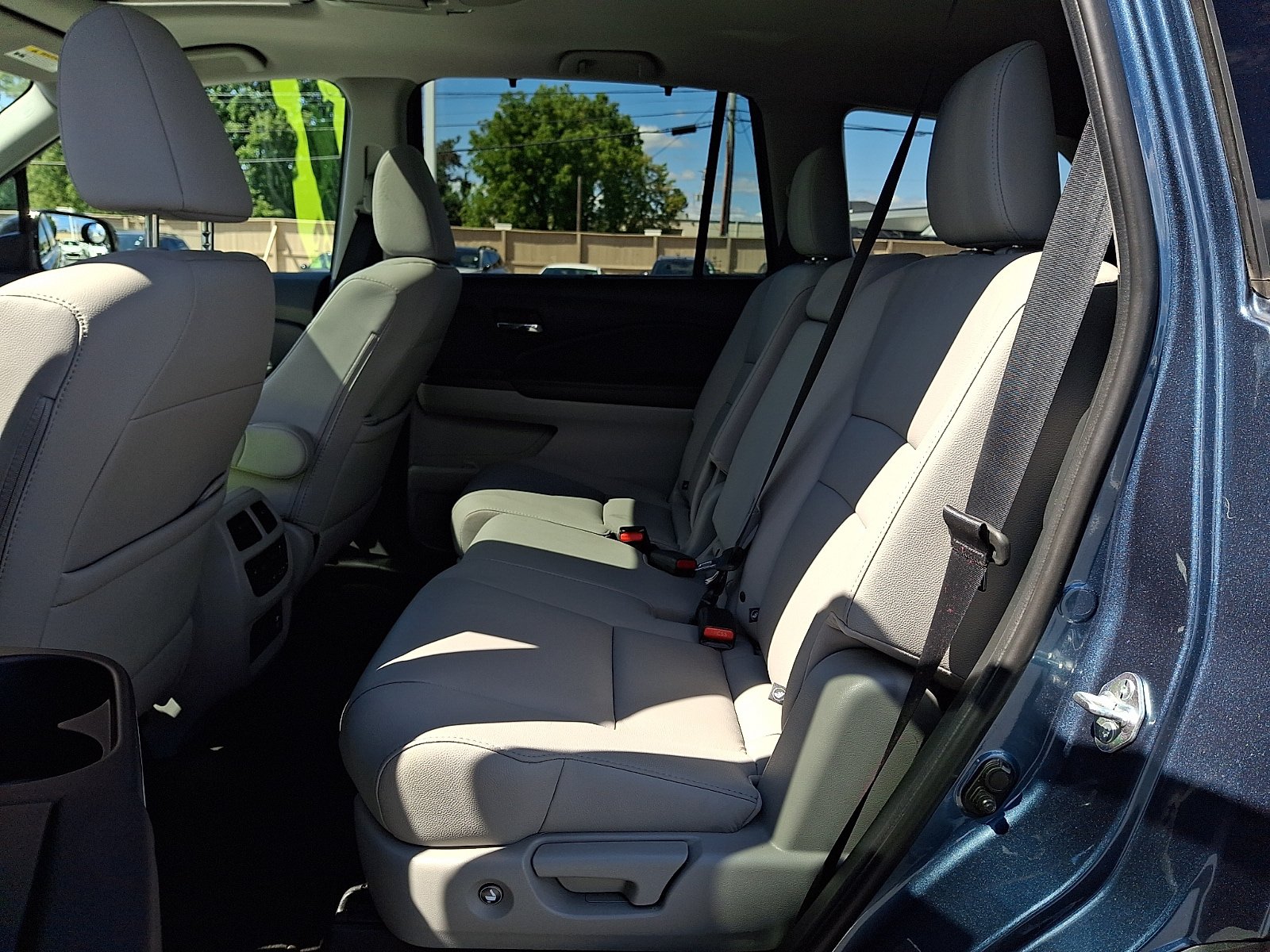 Used 2022 Honda Pilot Touring image 10