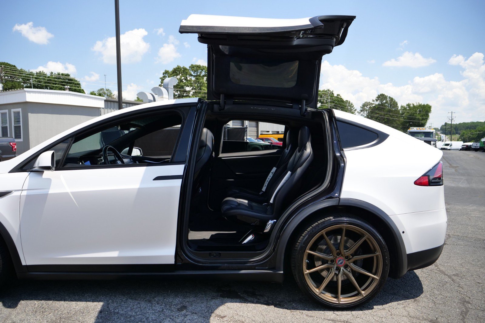 Used 2016 Tesla Model X 90D AWD/4WD image 25