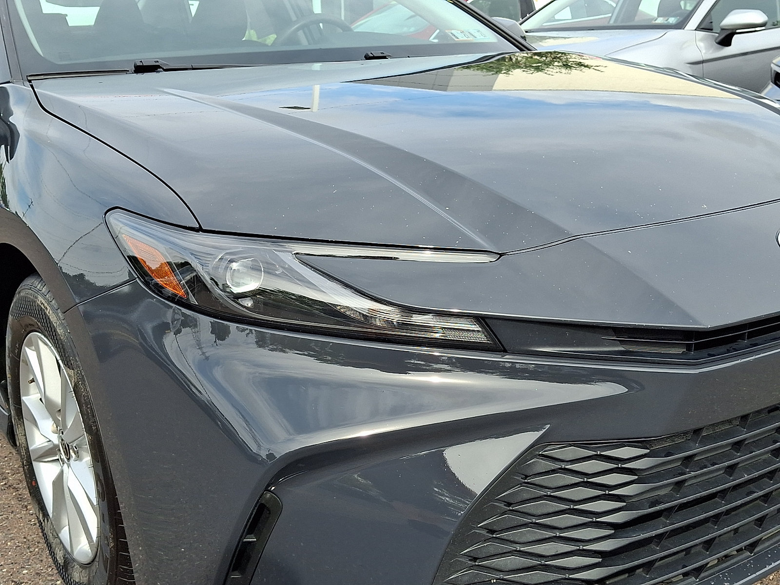 Used 2025 Toyota Camry LE FWD image 9
