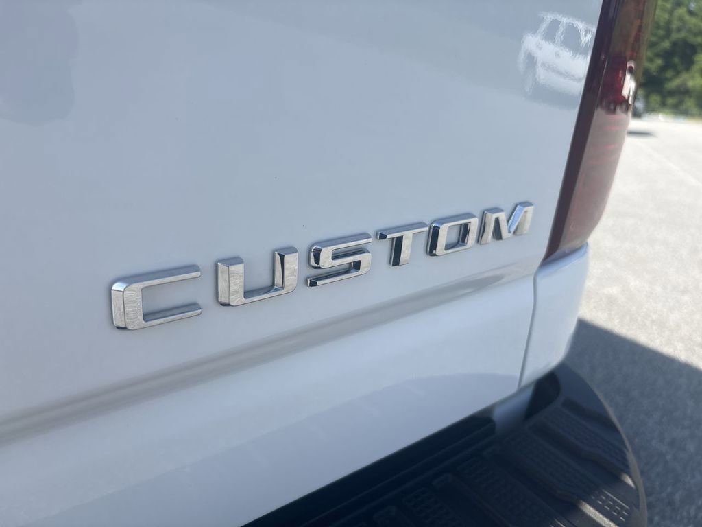 Certified 2023 Chevrolet Silverado 2500 Custom w/ Custom Value Package AWD/4WD image 29