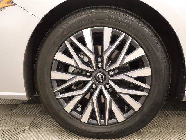 Used 2025 Nissan Altima 2.5 SV