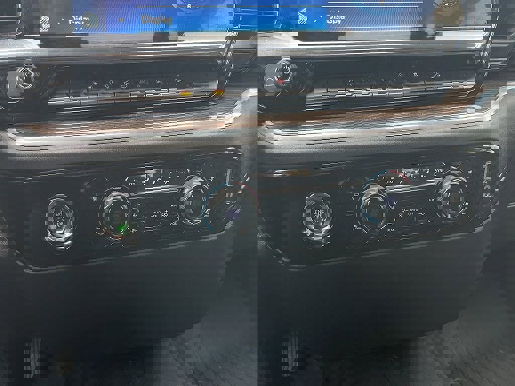 Used 2022 Chevrolet Silverado 1500 RST image 36