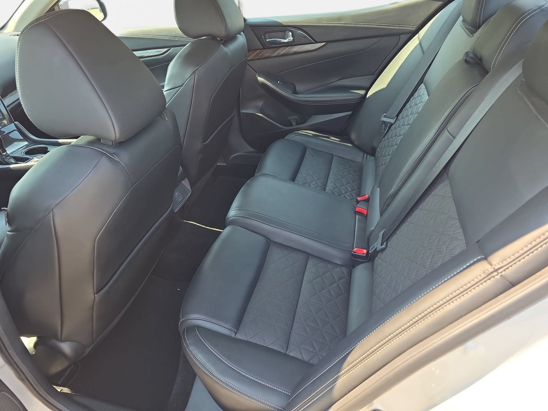 Used 2018 Nissan Maxima Platinum FWD image 13