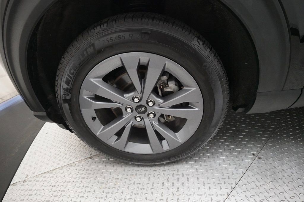 Used 2023 Ford Explorer XLT w/ Equipment Group 202A image 28