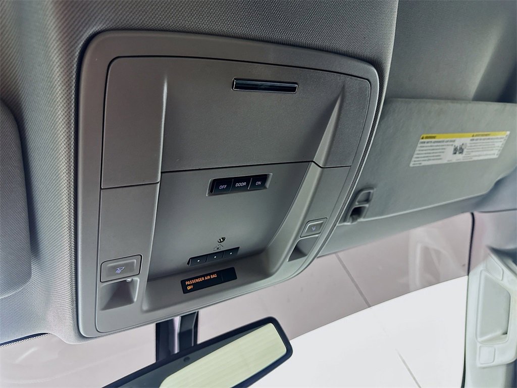 Used 2018 GMC Sierra 1500 SLT w/ SLT Premium Package image 32