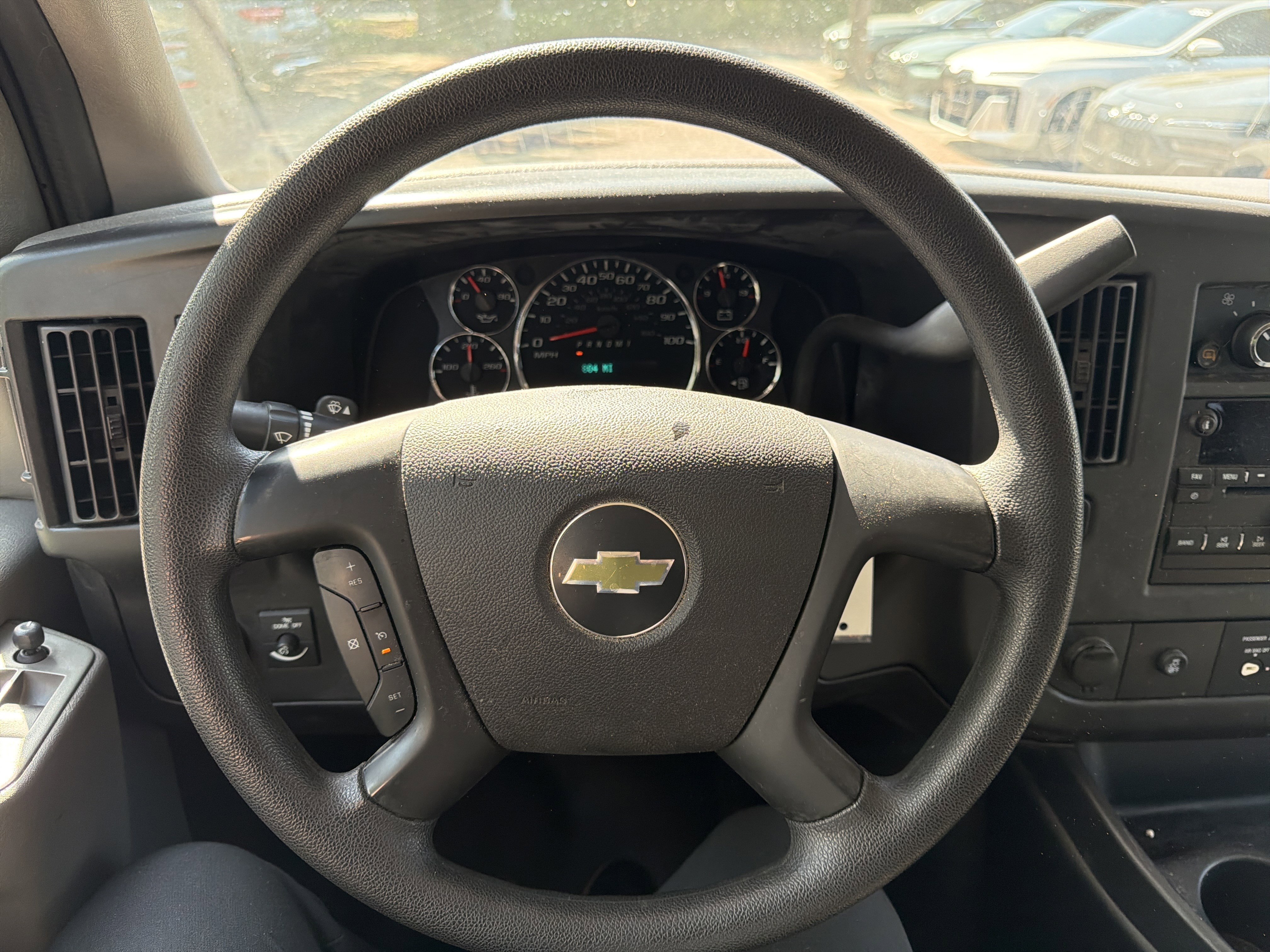 Used 2015 Chevrolet Express 3500 LS RWD image 18