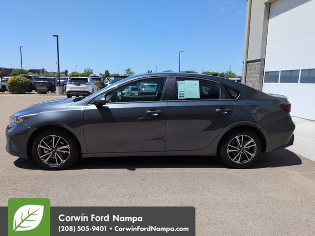 Used 2024 Kia Forte LXS w/ LXS Technology Package FWD image 6