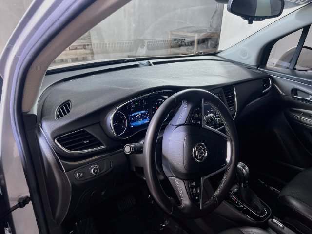 Used 2022 Buick Encore Preferred w/ Safety Package FWD image 11