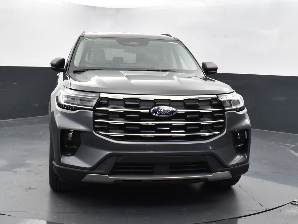 New 2025 Ford Explorer Active w/ Active Comfort Package image 3