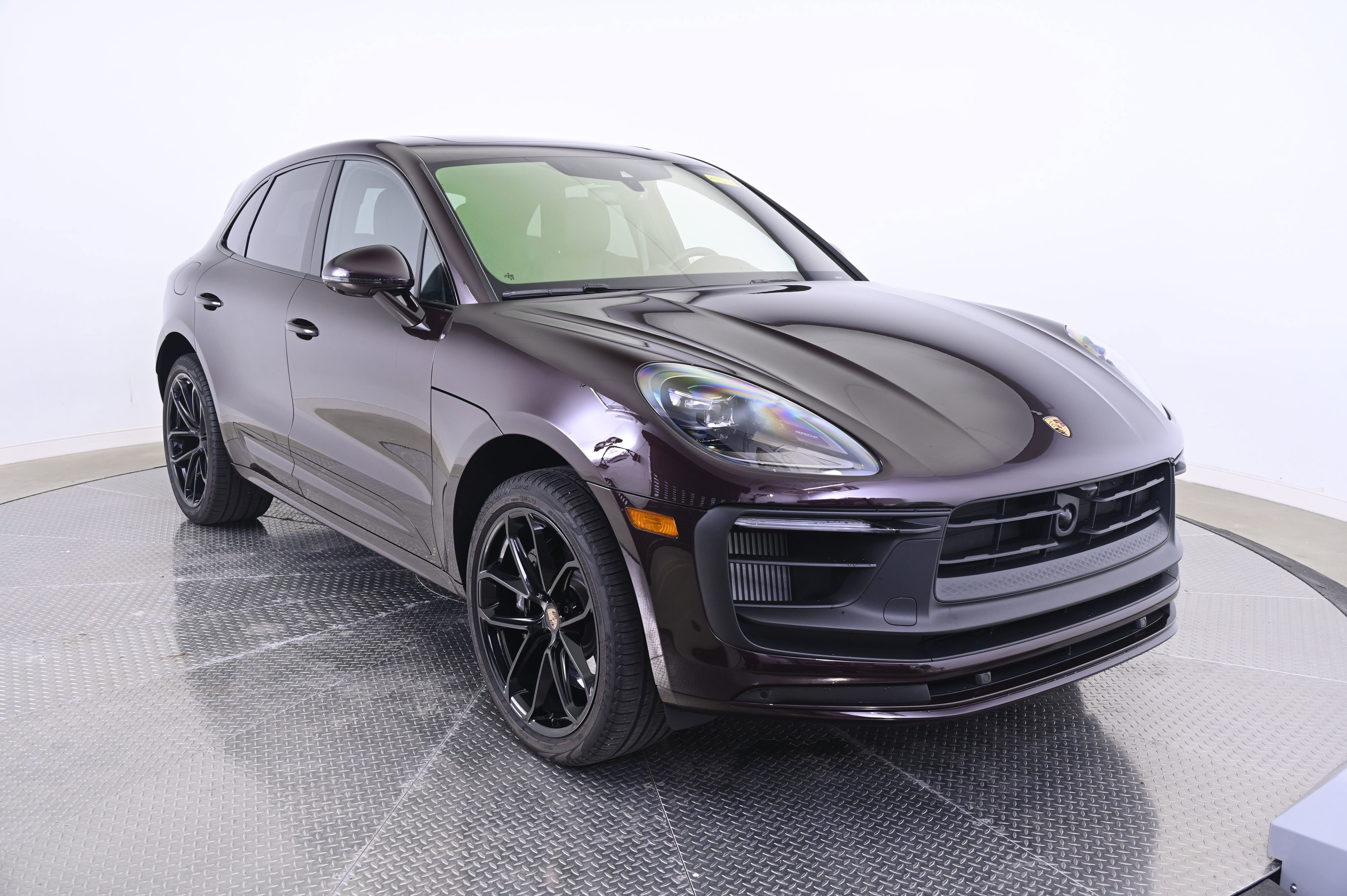 Used 2024 Porsche Macan GTS image 9