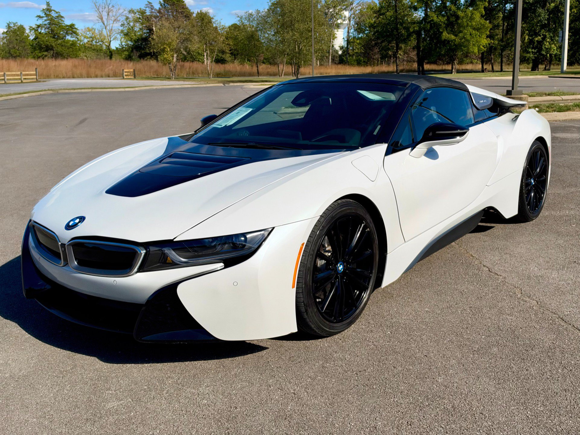 Used 2019 BMW i8 Roadster AWD/4WD image 11
