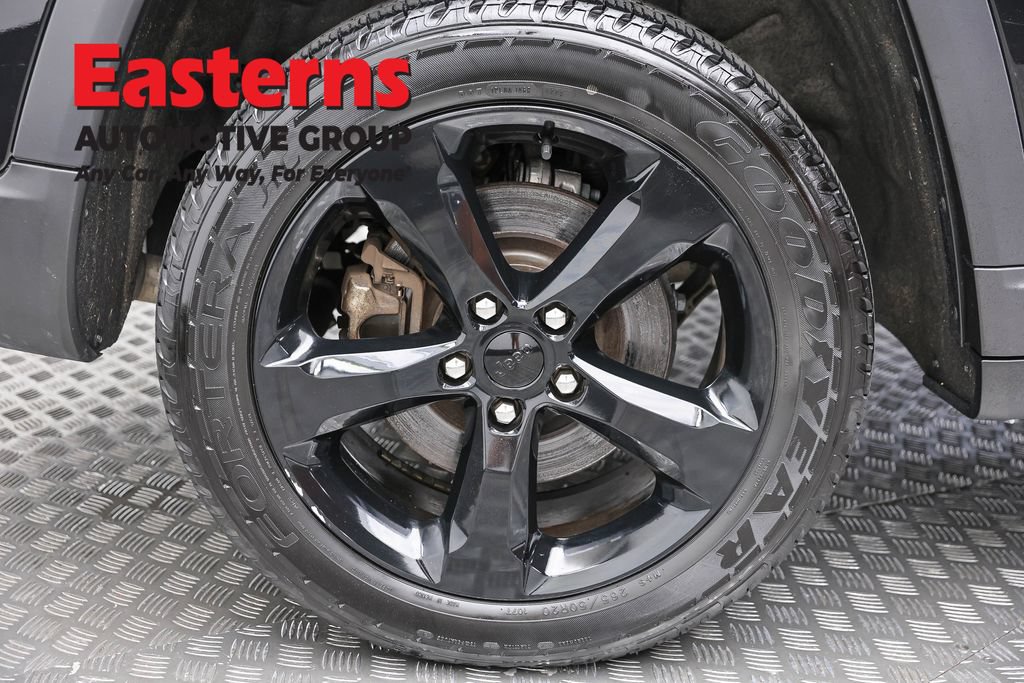 Used 2023 Jeep Grand Cherokee L Laredo AWD/4WD image 35