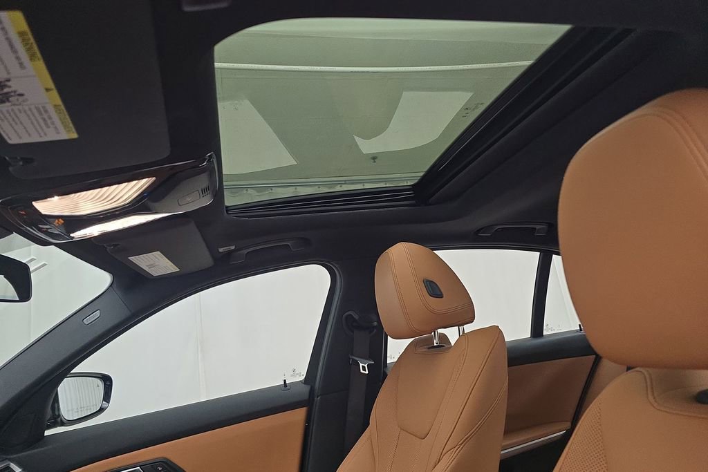 Certified 2025 BMW 330i xDrive Sedan image 23
