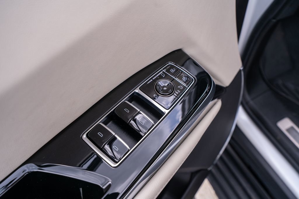Used 2025 Cadillac Escalade ESV Sport w/ Touring Package AWD/4WD image 26