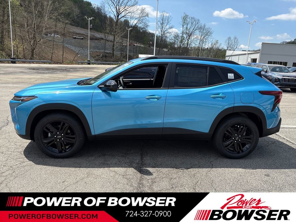 New 2026 Chevrolet Trax ACTIV FWD image 2