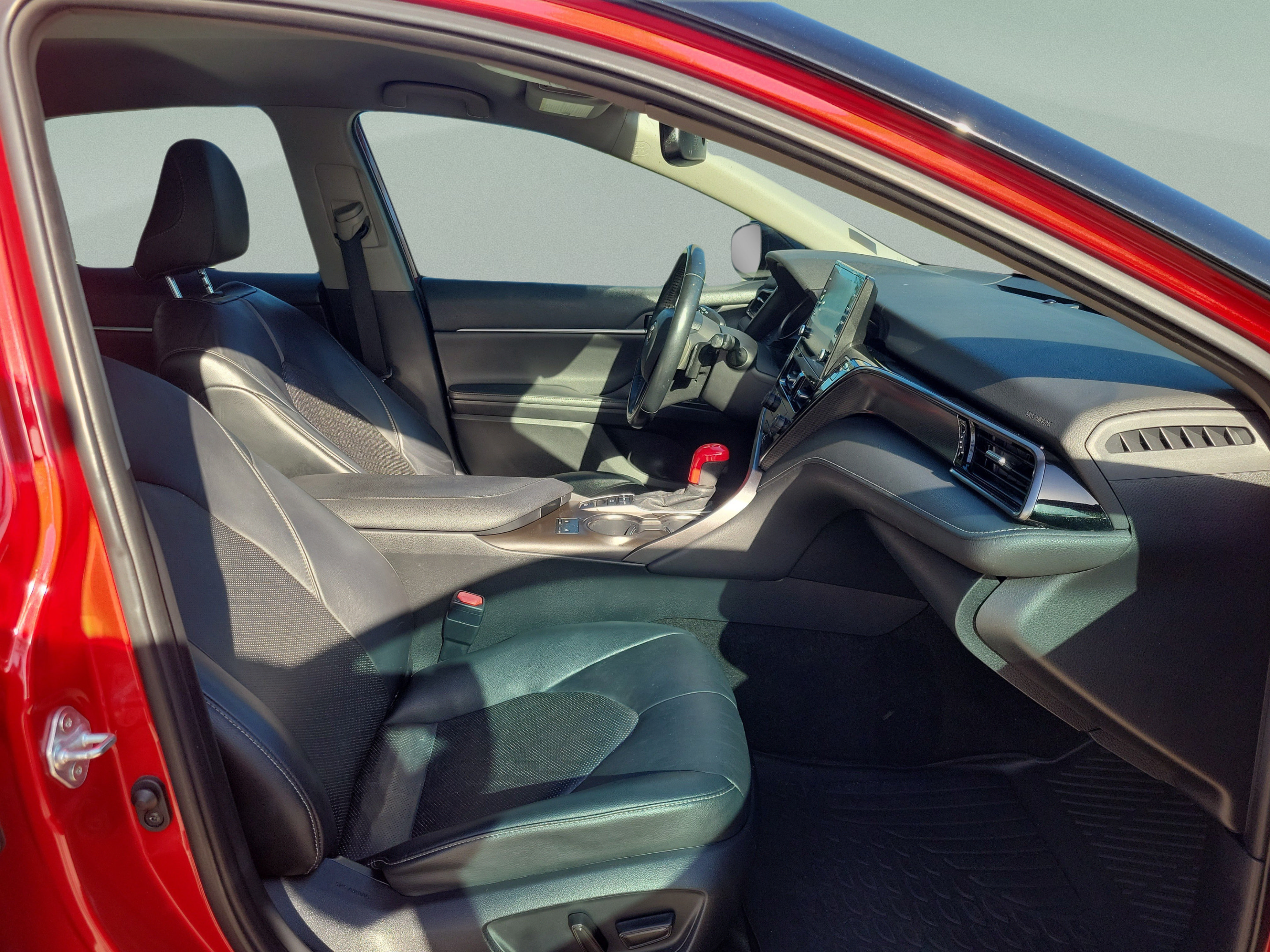 Used 2021 Toyota Camry XSE FWD image 24