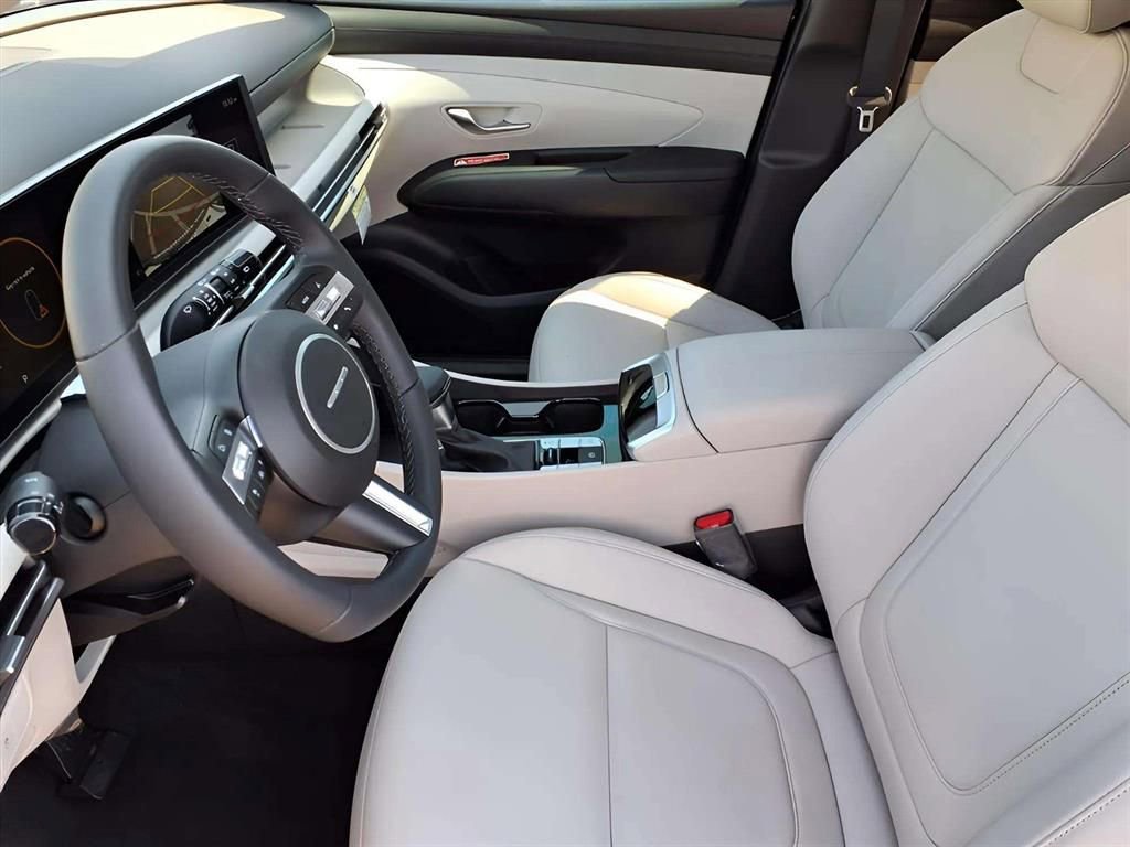 New 2026 Hyundai Tucson SEL image 13