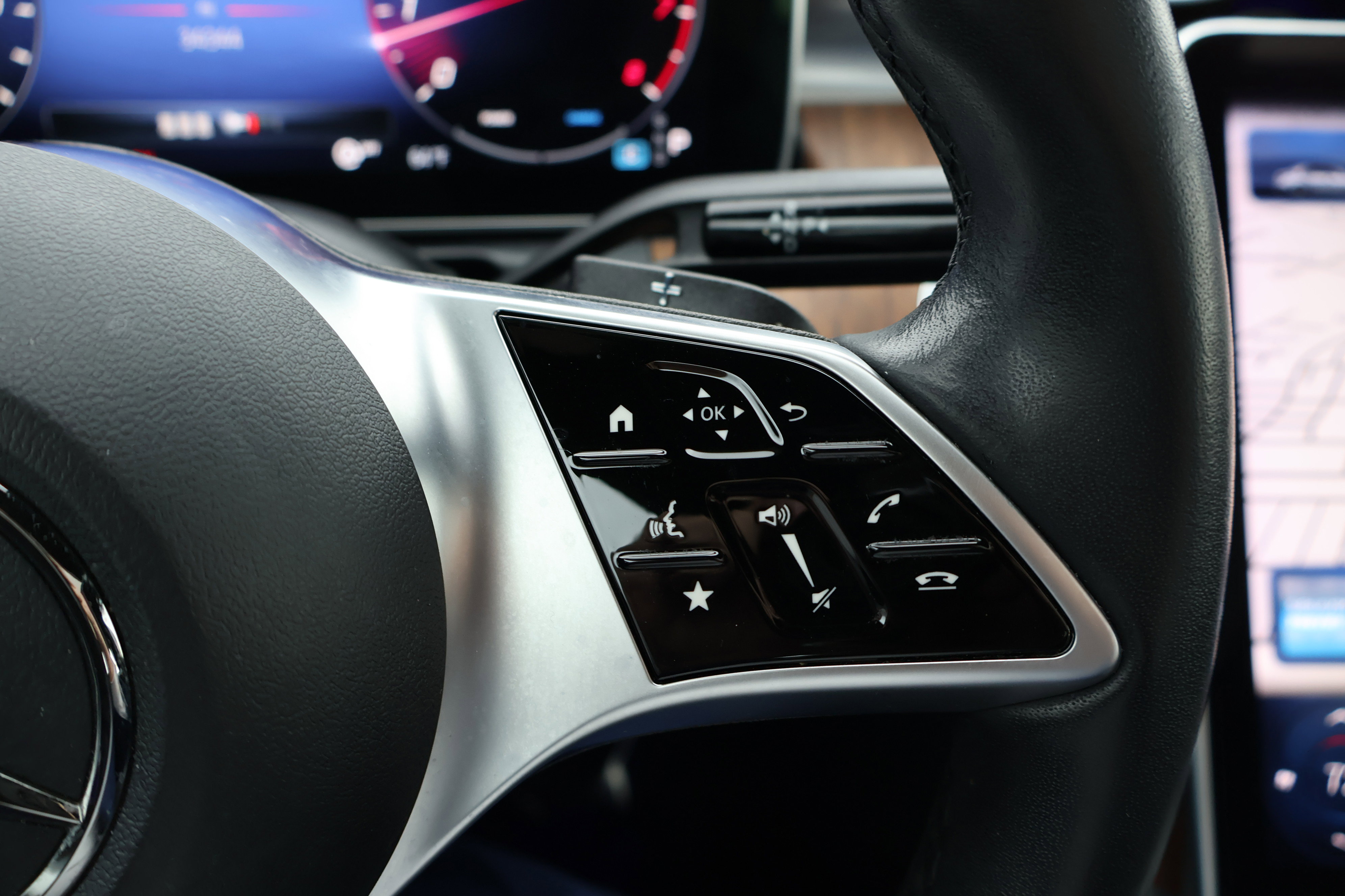 Certified 2023 Mercedes-Benz C 300 C 300W image 32