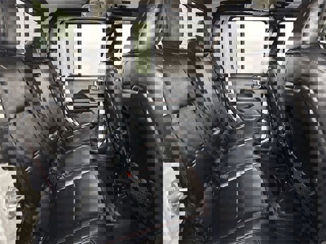 Used 2025 Jeep Gladiator Rubicon w/ Convenience Group image 28