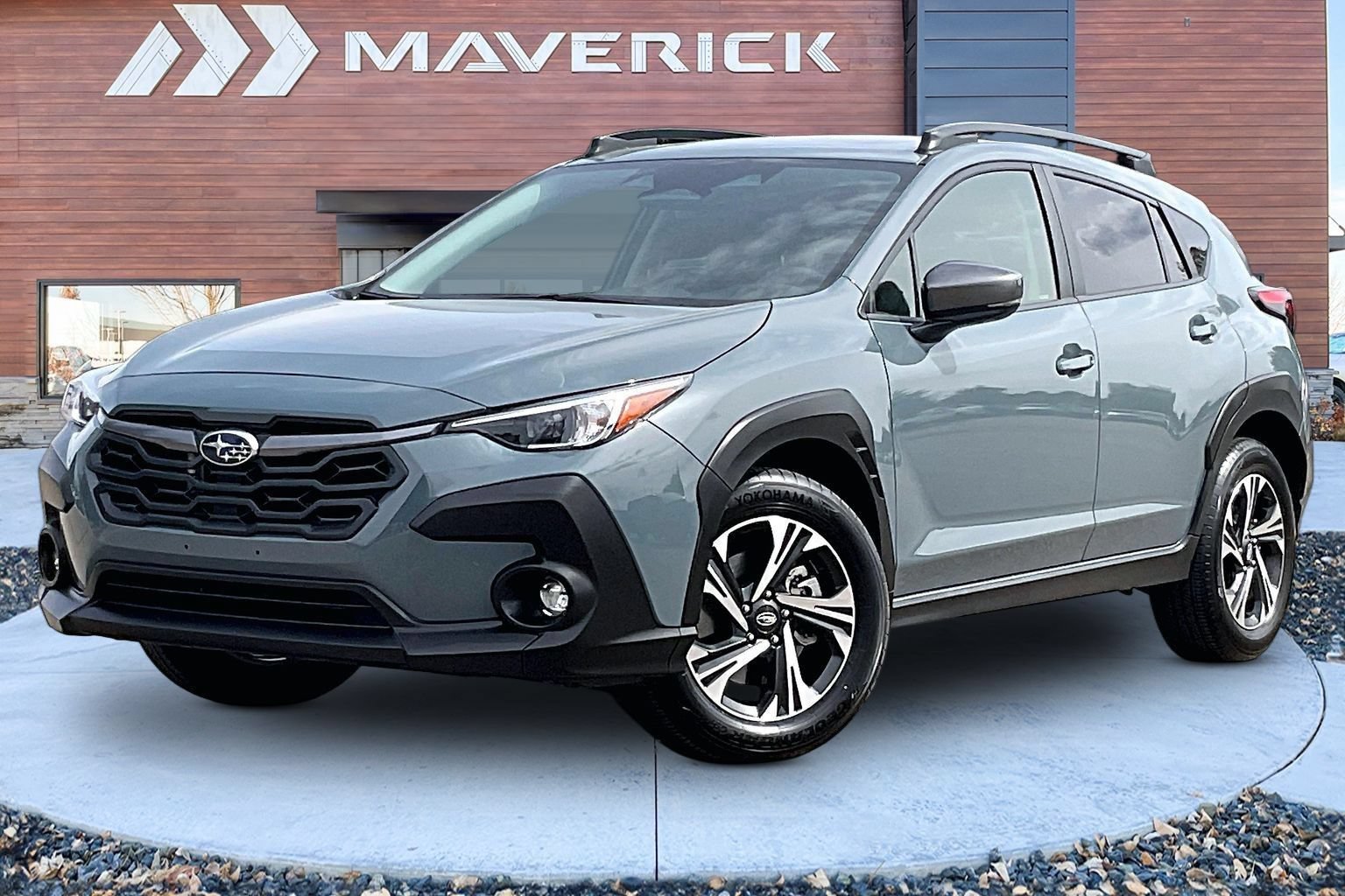 Used 2024 Subaru Crosstrek 2.0i Premium AWD/4WD image 3