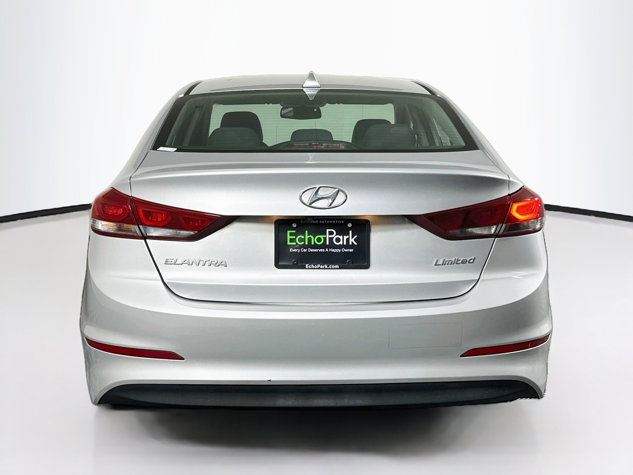 Used 2017 Hyundai Elantra Limited FWD image 7