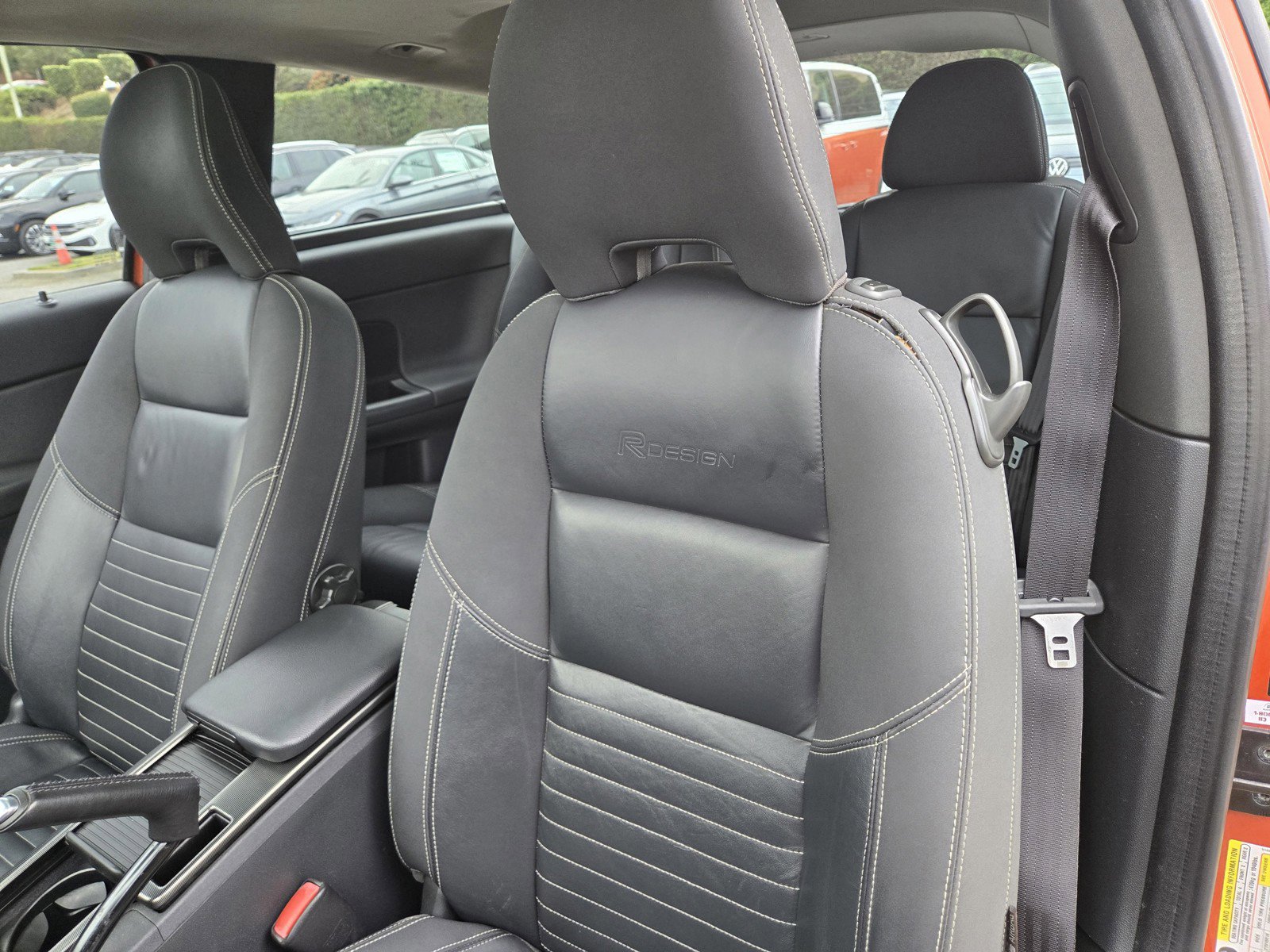 Used 2011 Volvo C30 T5 R-Design image 24