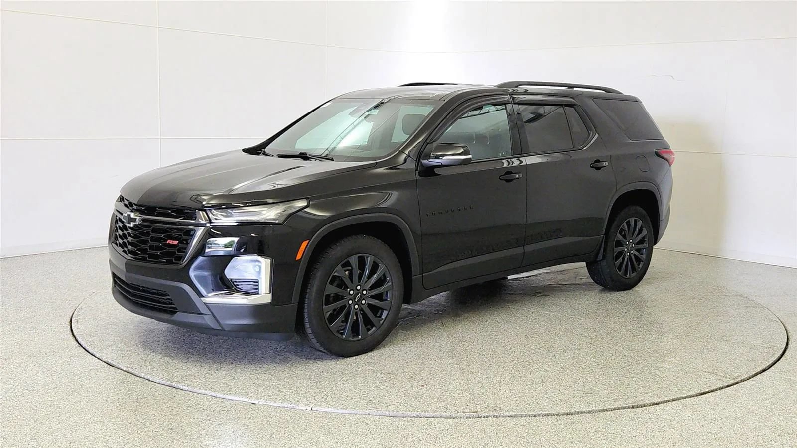 Used 2023 Chevrolet Traverse RS AWD/4WD image 3