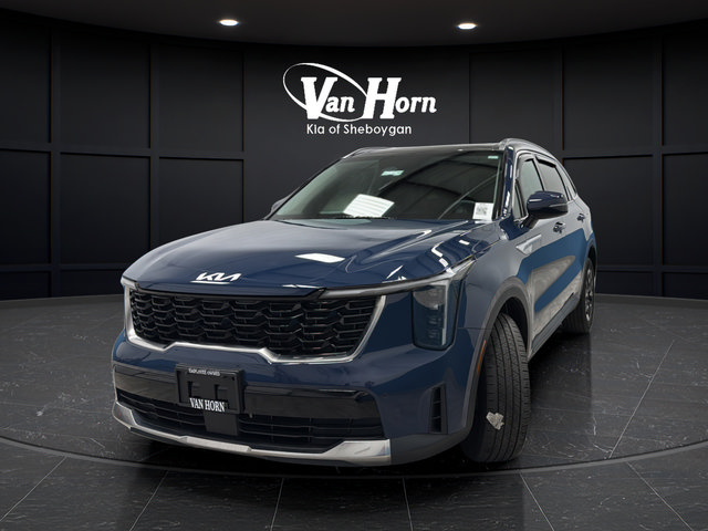 Used 2025 Kia Sorento S w/ Panoramic Sunroof Package AWD/4WD image 3