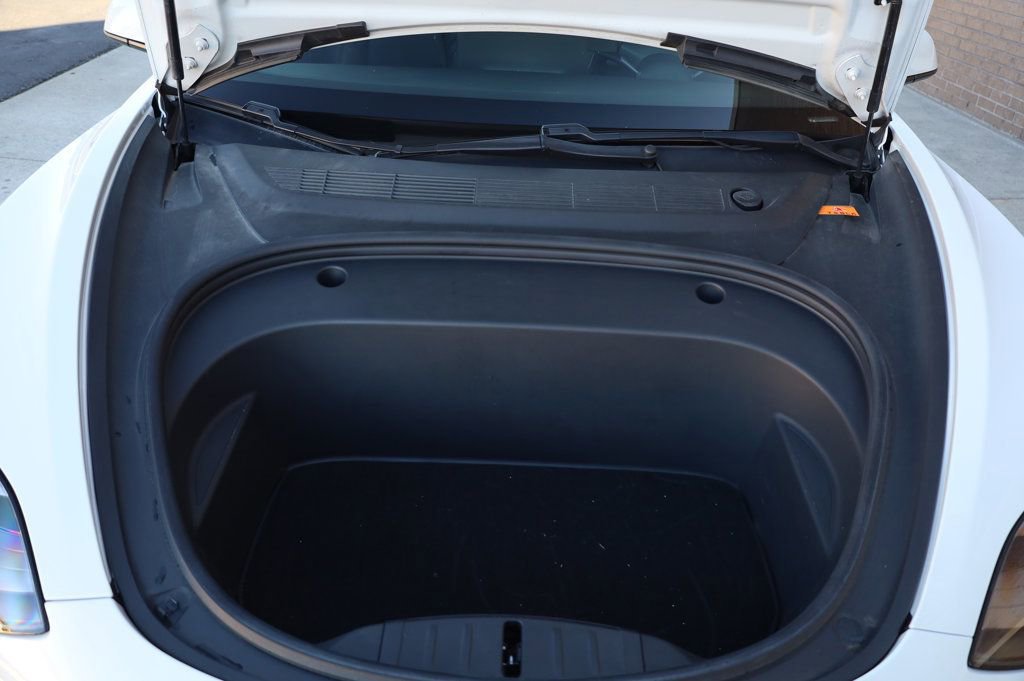 Used 2021 Tesla Model 3 Standard Range Plus image 10