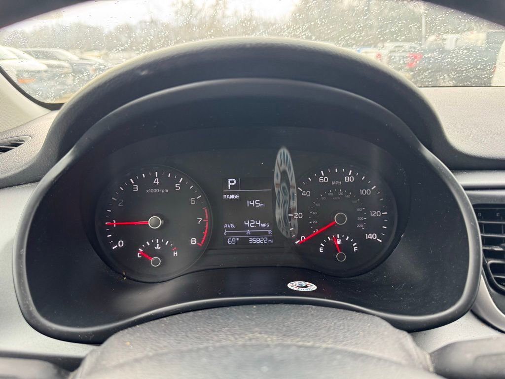 Used 2023 Kia Rio LX image 15