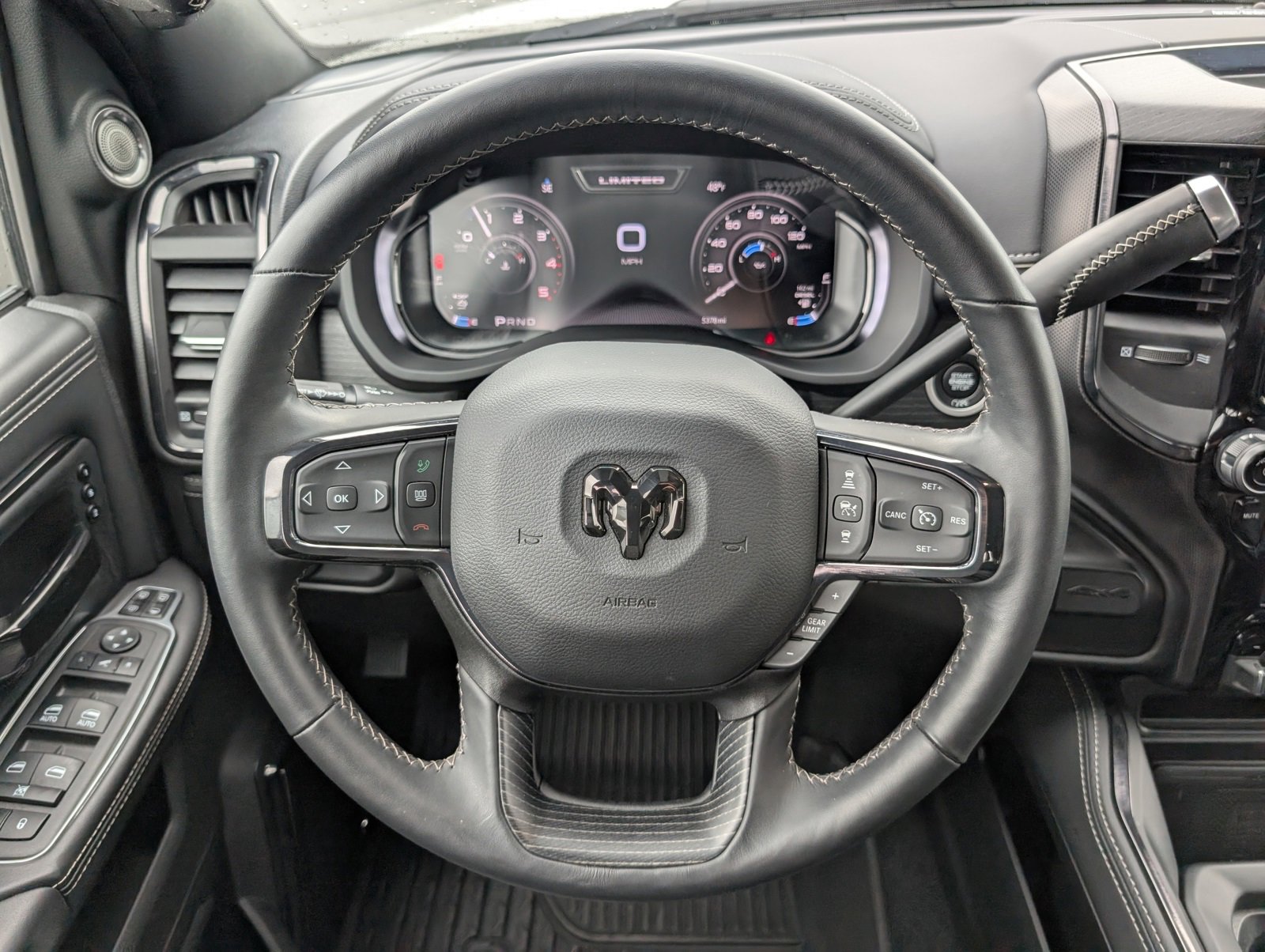 Used 2024 RAM 2500 Limited image 17